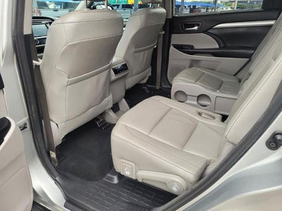 2018 Toyota Highlander SE