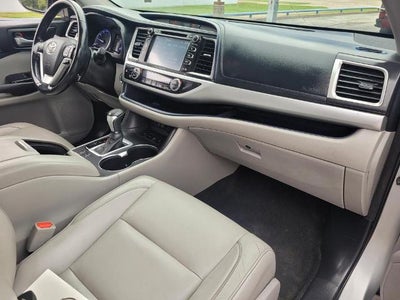 2018 Toyota Highlander SE
