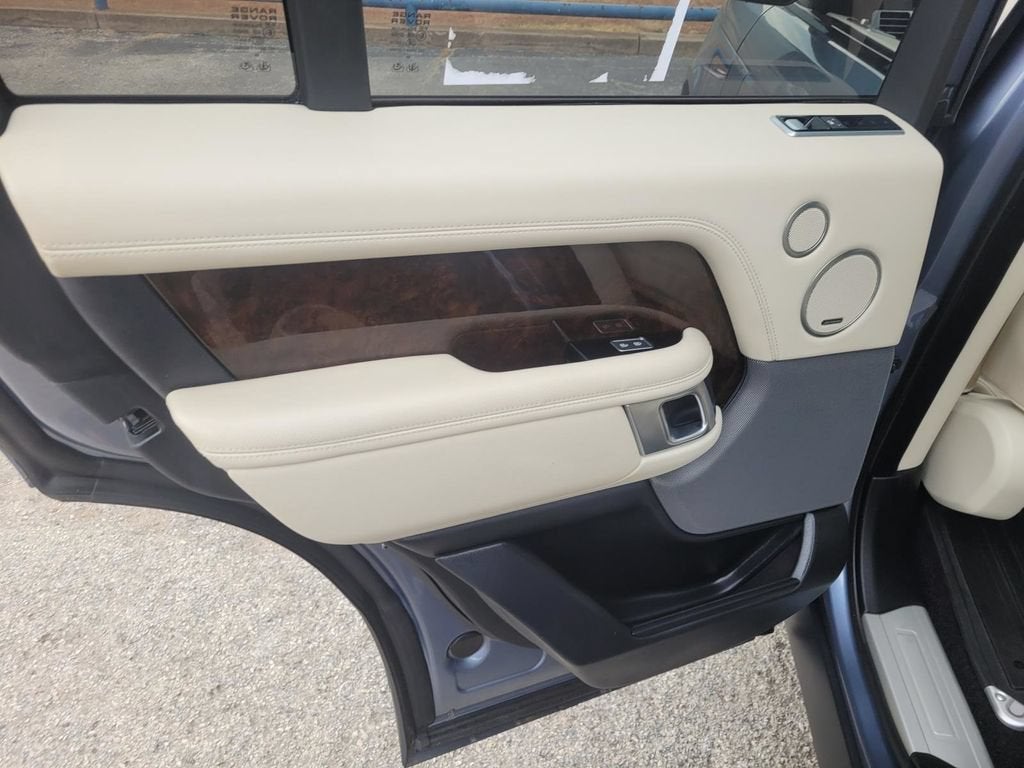 2021 Land Rover Range Rover Base