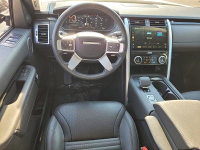 2024 Land Rover Discovery P300 S
