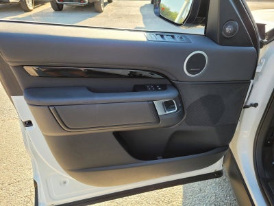 2024 Land Rover Discovery P300 S