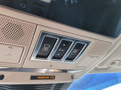 2024 Land Rover Discovery P300 S