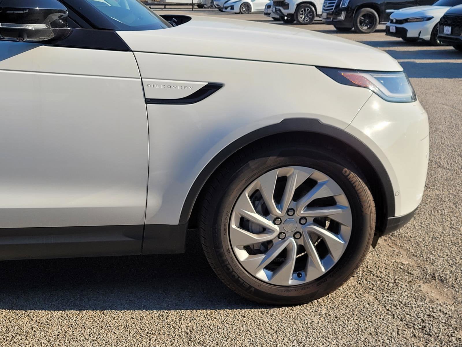 2024 Land Rover Discovery P300 S