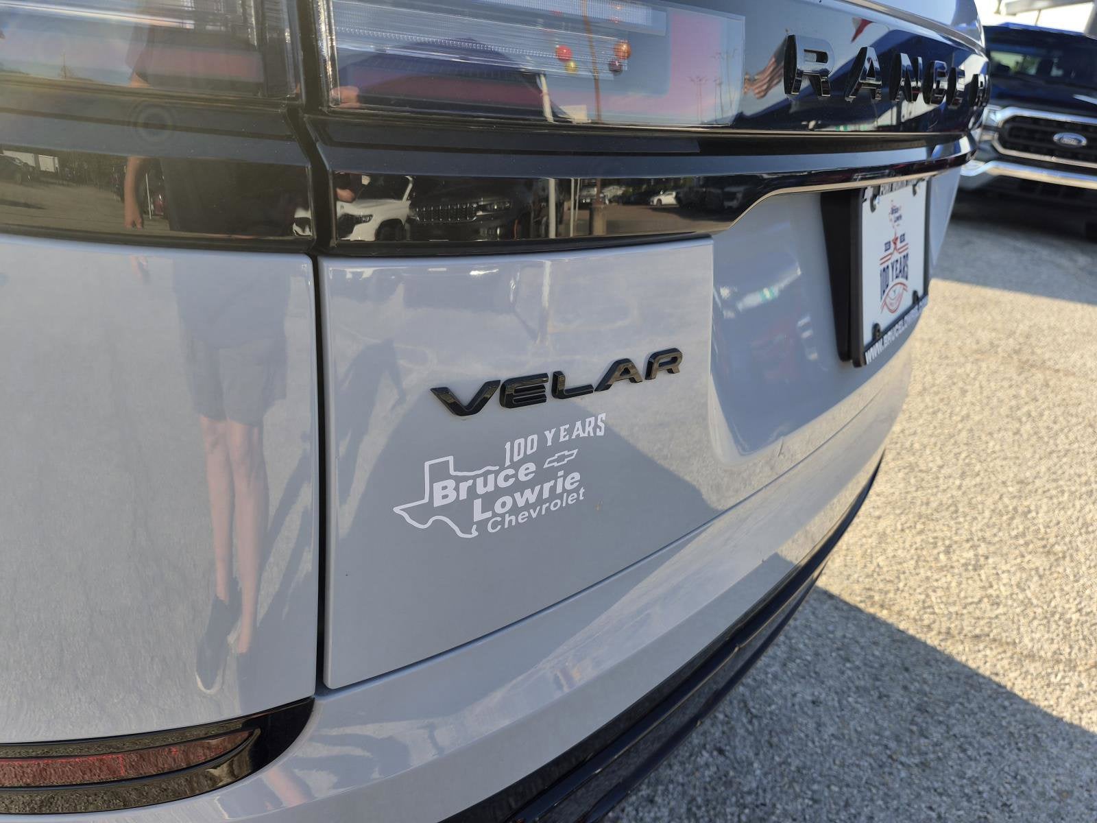 2025 Land Rover Range Rover Velar Dynamic SE