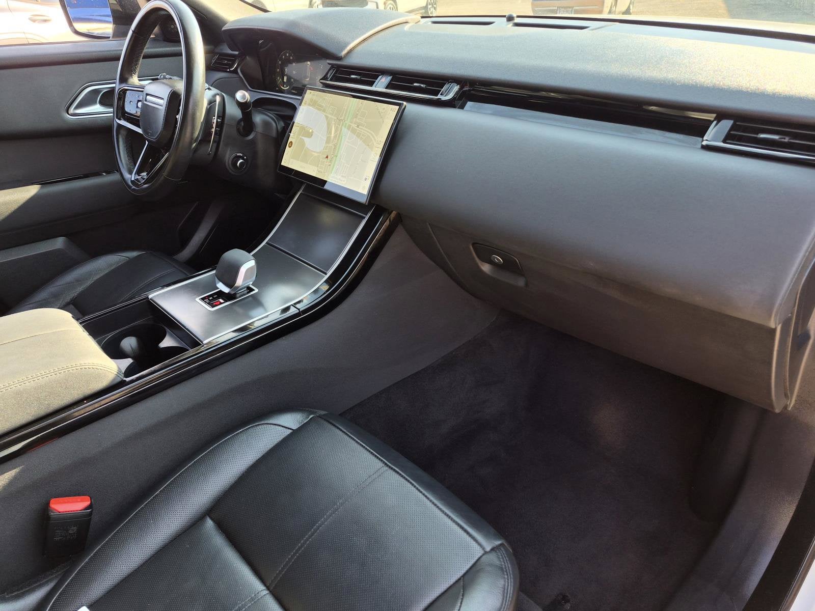 2025 Land Rover Range Rover Velar Dynamic SE