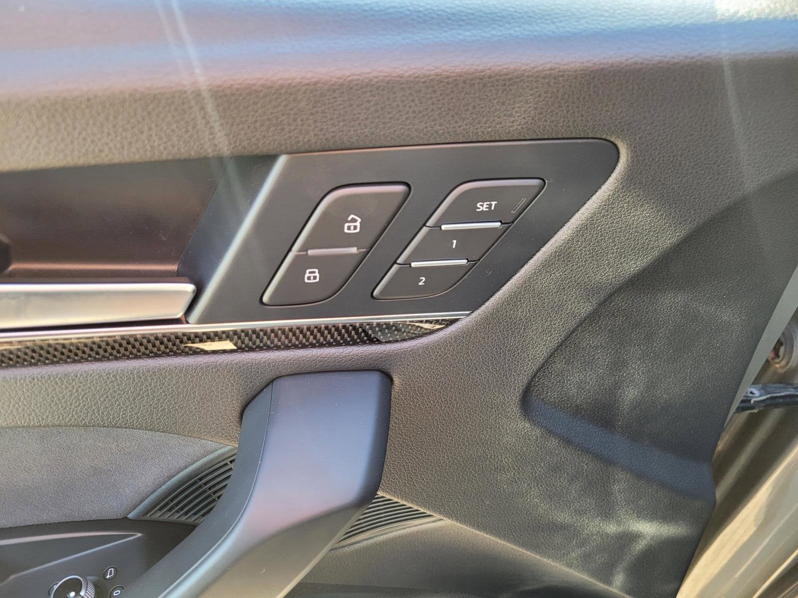 2023 Audi SQ5 Premium Plus TFSI quattro Tiptronic