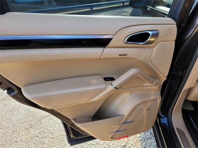 2017 Porsche Cayenne Base