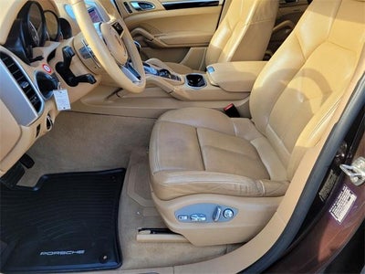 2017 Porsche Cayenne Base