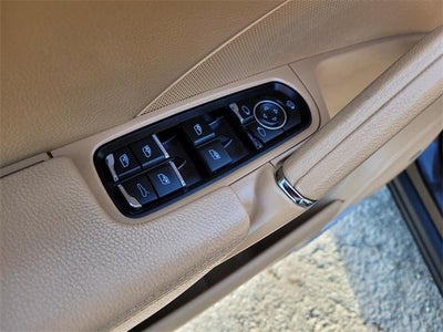 2017 Porsche Cayenne Base