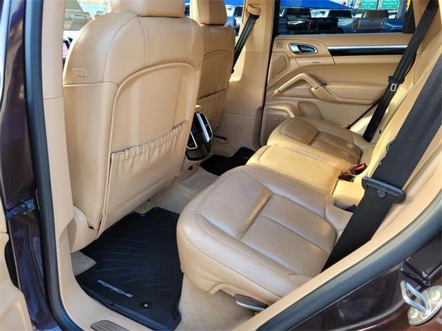 2017 Porsche Cayenne Base