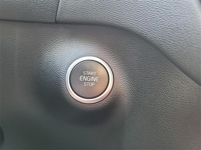 2023 Volvo XC40 Ultimate Dark Theme