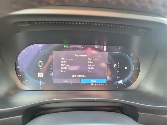 2023 Volvo XC40 Ultimate Dark Theme